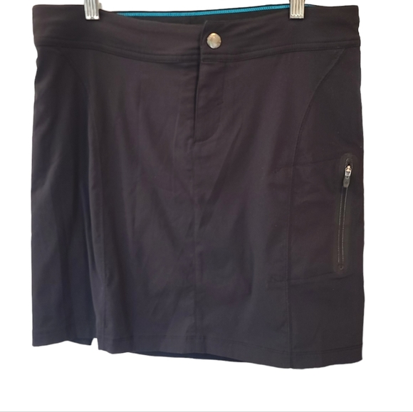 Columbia Skort with front tie and zipper size 6 black - Picture 4 of 9